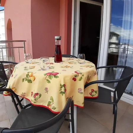 Mihael Apartment Malinska