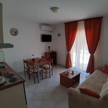 Apartment Mihael Malinska