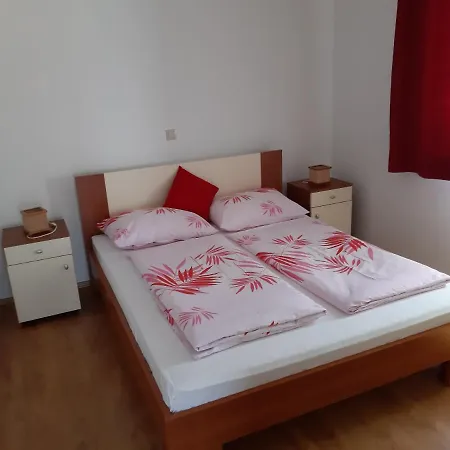 Apartment Mihael Malinska