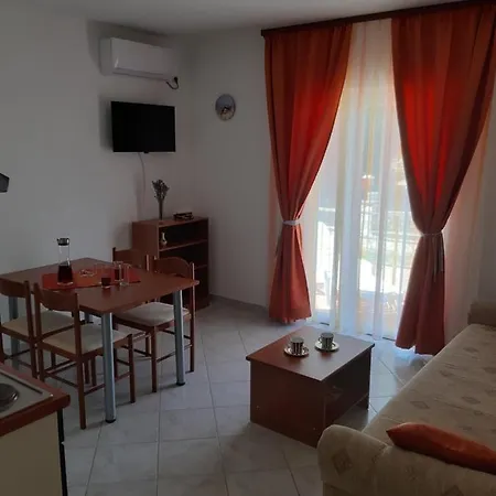 Mihael Apartment Malinska