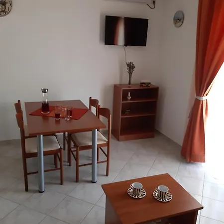 Apartment Mihael *