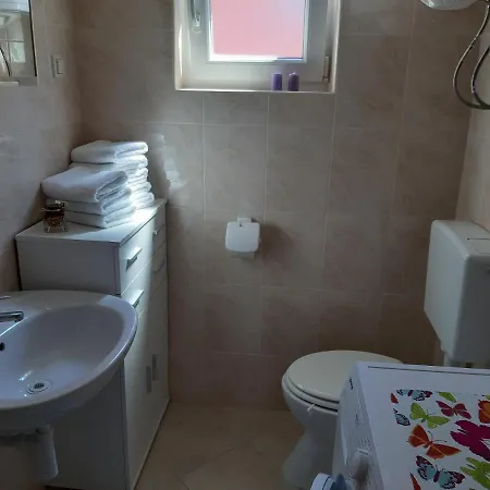 Mihael Apartman